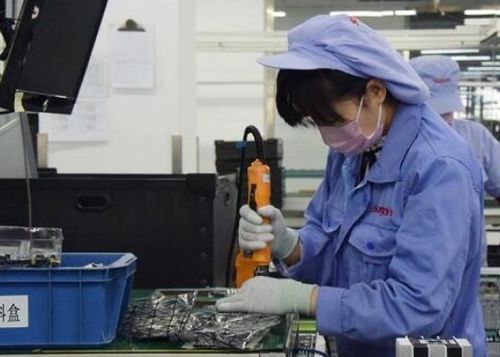 新一期LPR下行 精準(zhǔn)滴灌助力降成本，金融戰(zhàn)疫穩(wěn)固實體經(jīng)濟